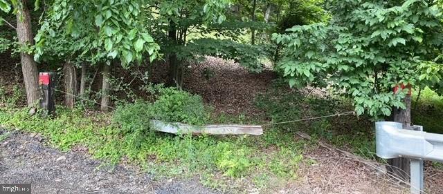 MIDDLE RIDGE - Residential