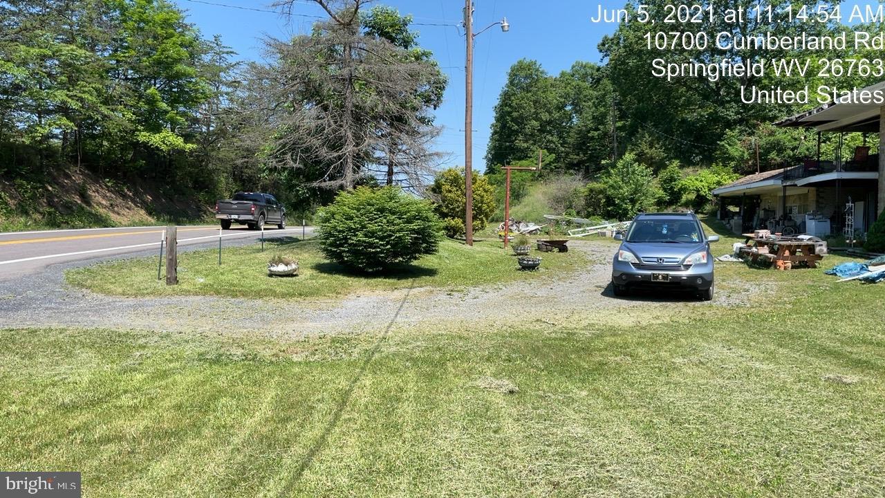 MIDDLE RIDGE - Residential