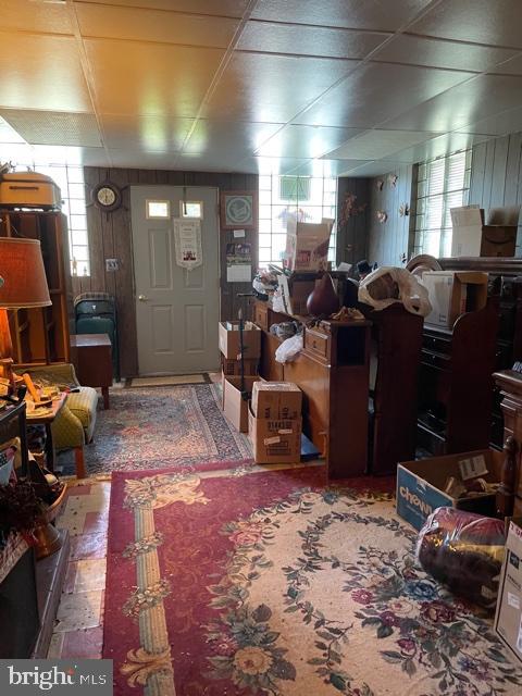 MIDDLE RIDGE - Residential