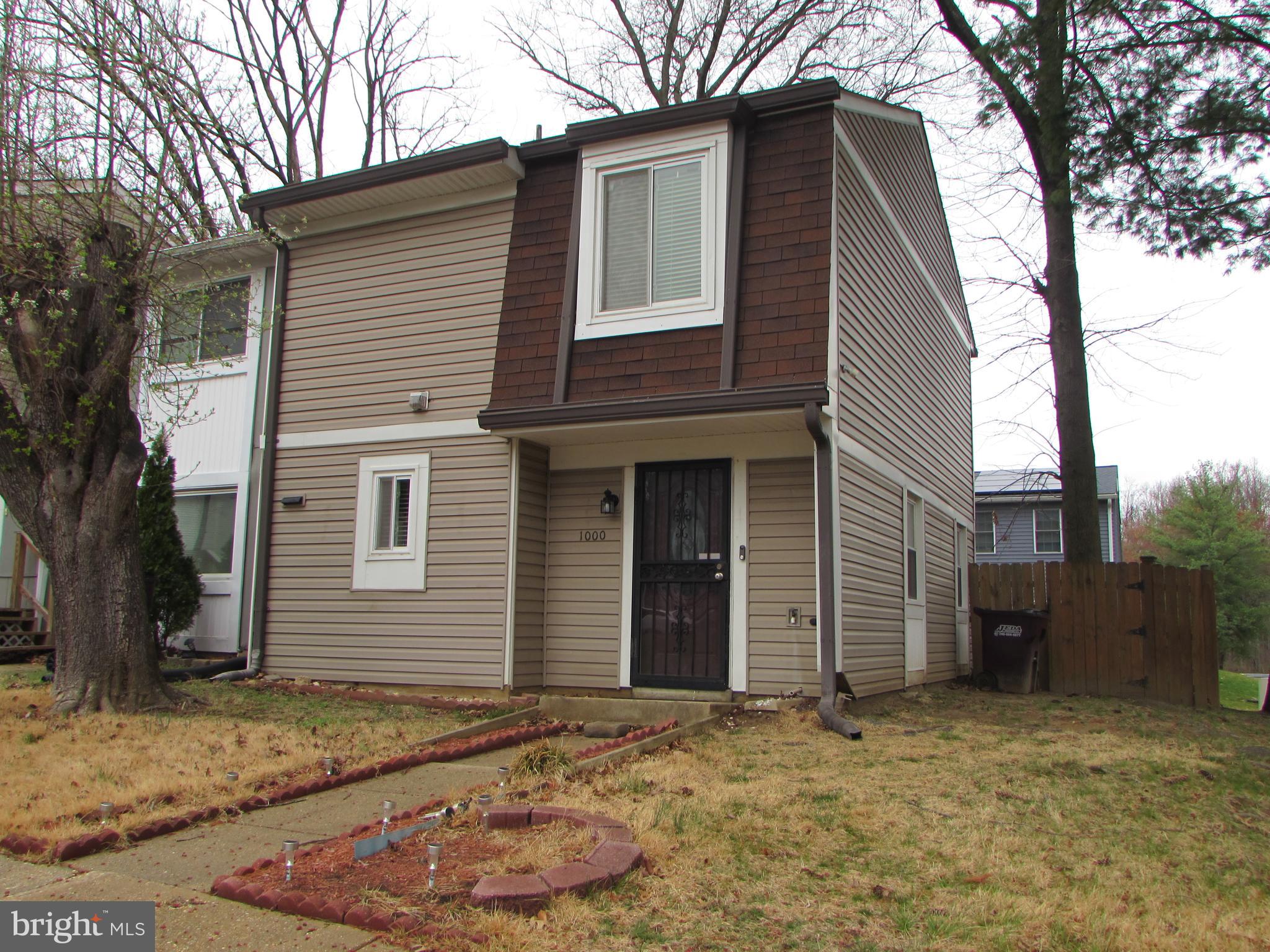 LONDON WOODS - Residential