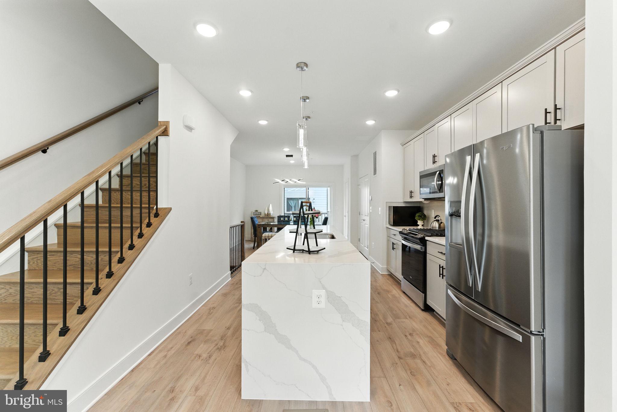 807 KING FARM BOULEVARD