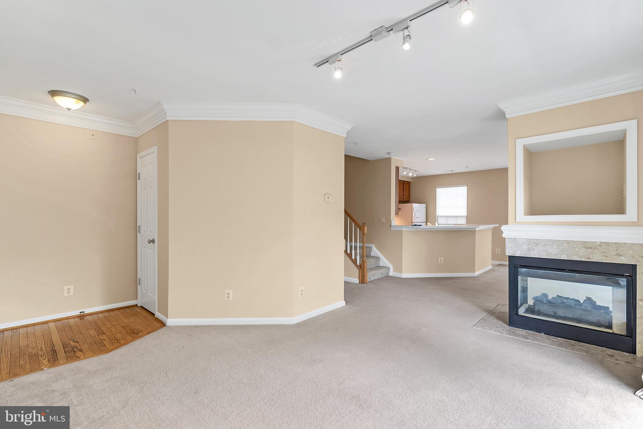 VILLAGES AT FALLS CHURCH - Residential Lease