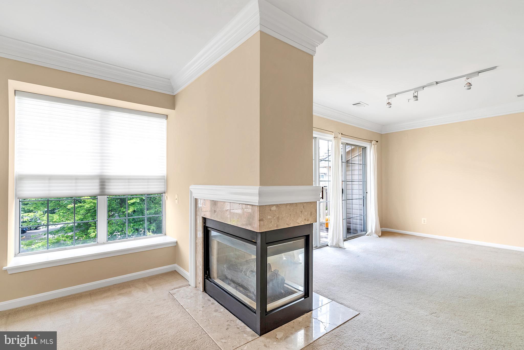 VILLAGES AT FALLS CHURCH - Residential Lease