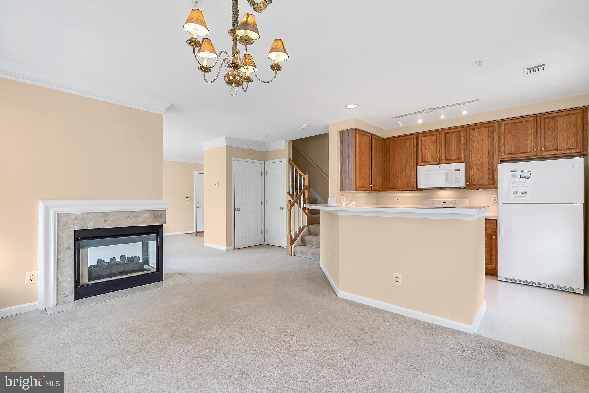 VILLAGES AT FALLS CHURCH - Residential Lease