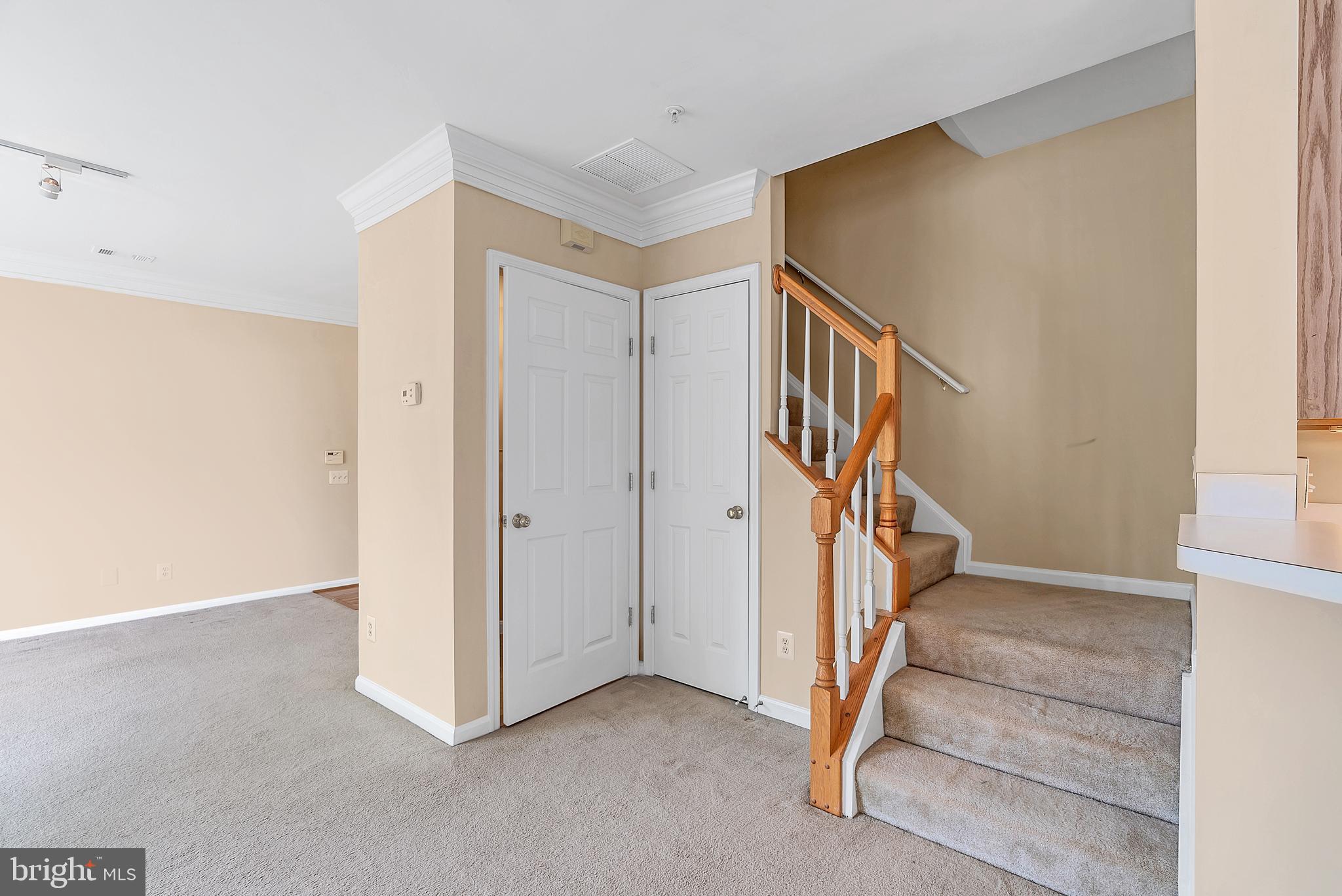 VILLAGES AT FALLS CHURCH - Residential Lease