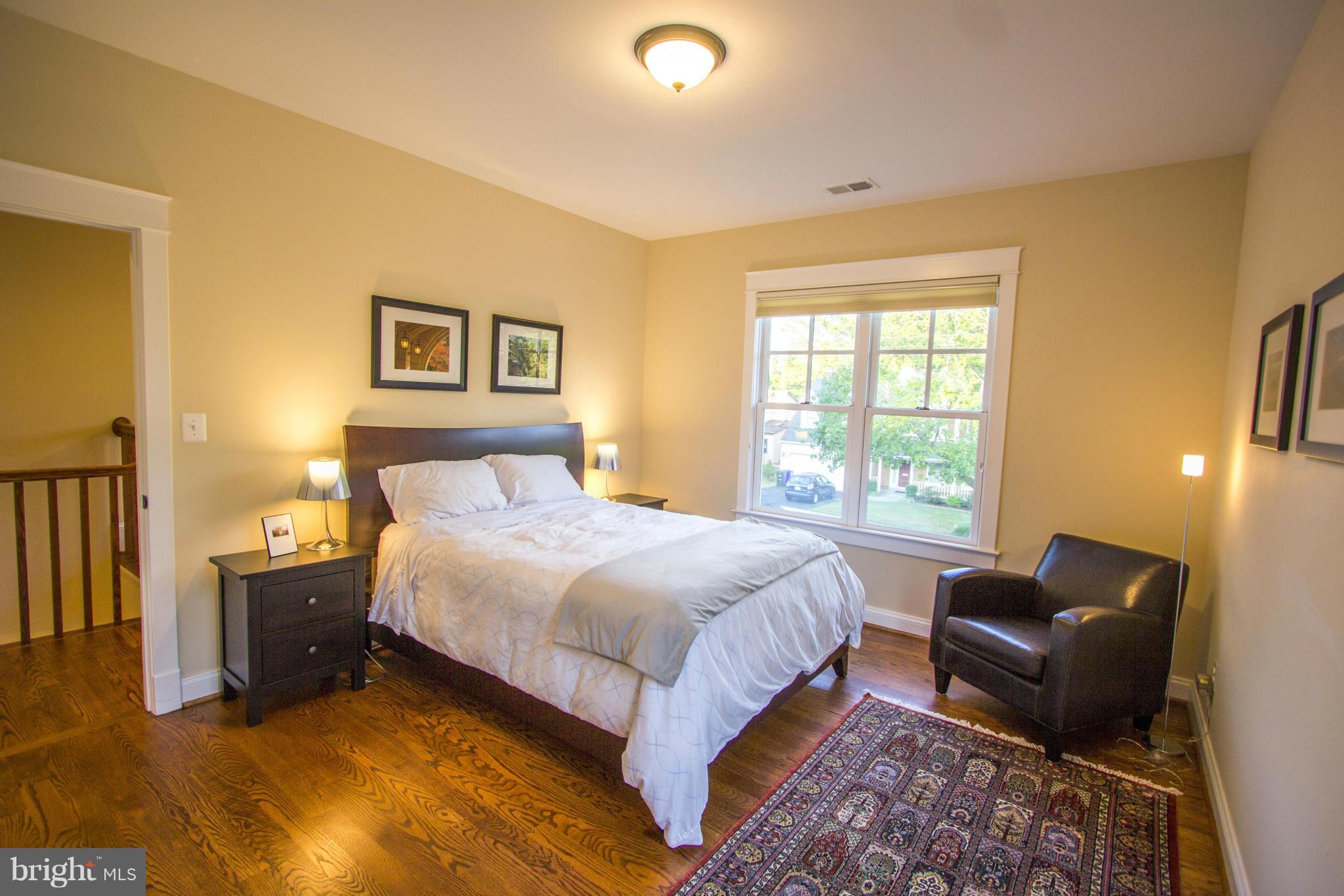 OVER LEE KNOLLS - Residential