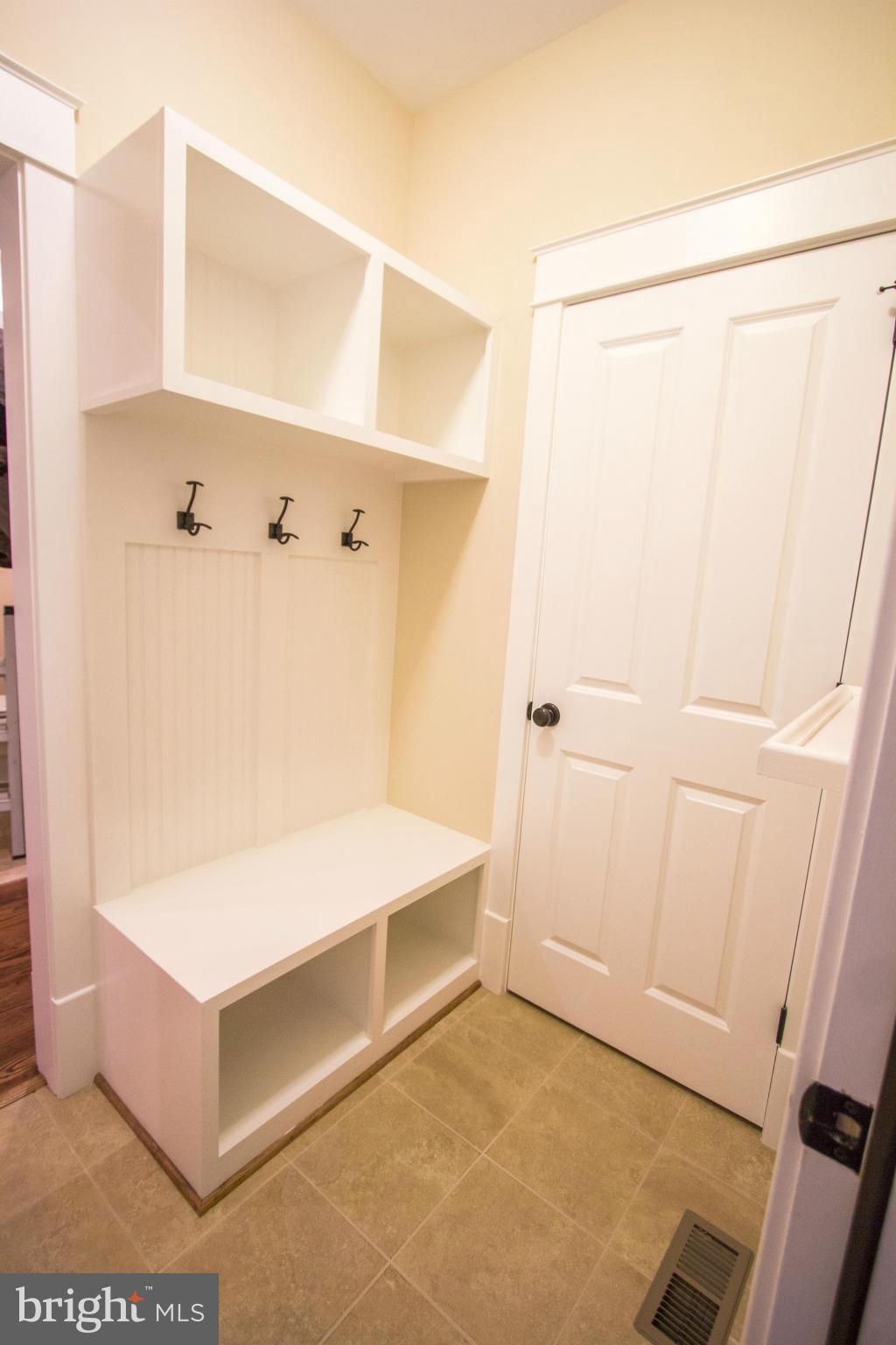 OVER LEE KNOLLS - Residential