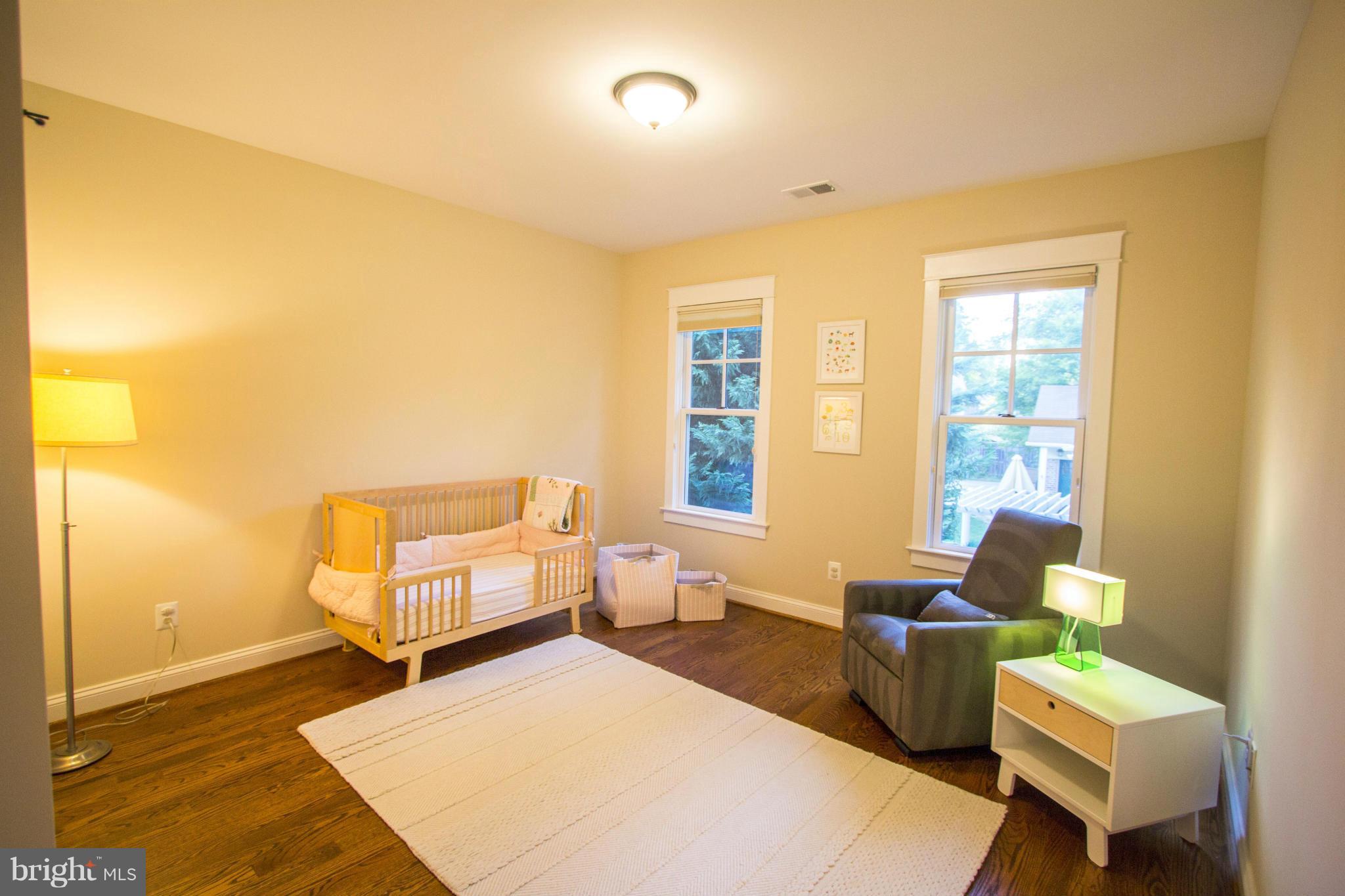 OVER LEE KNOLLS - Residential