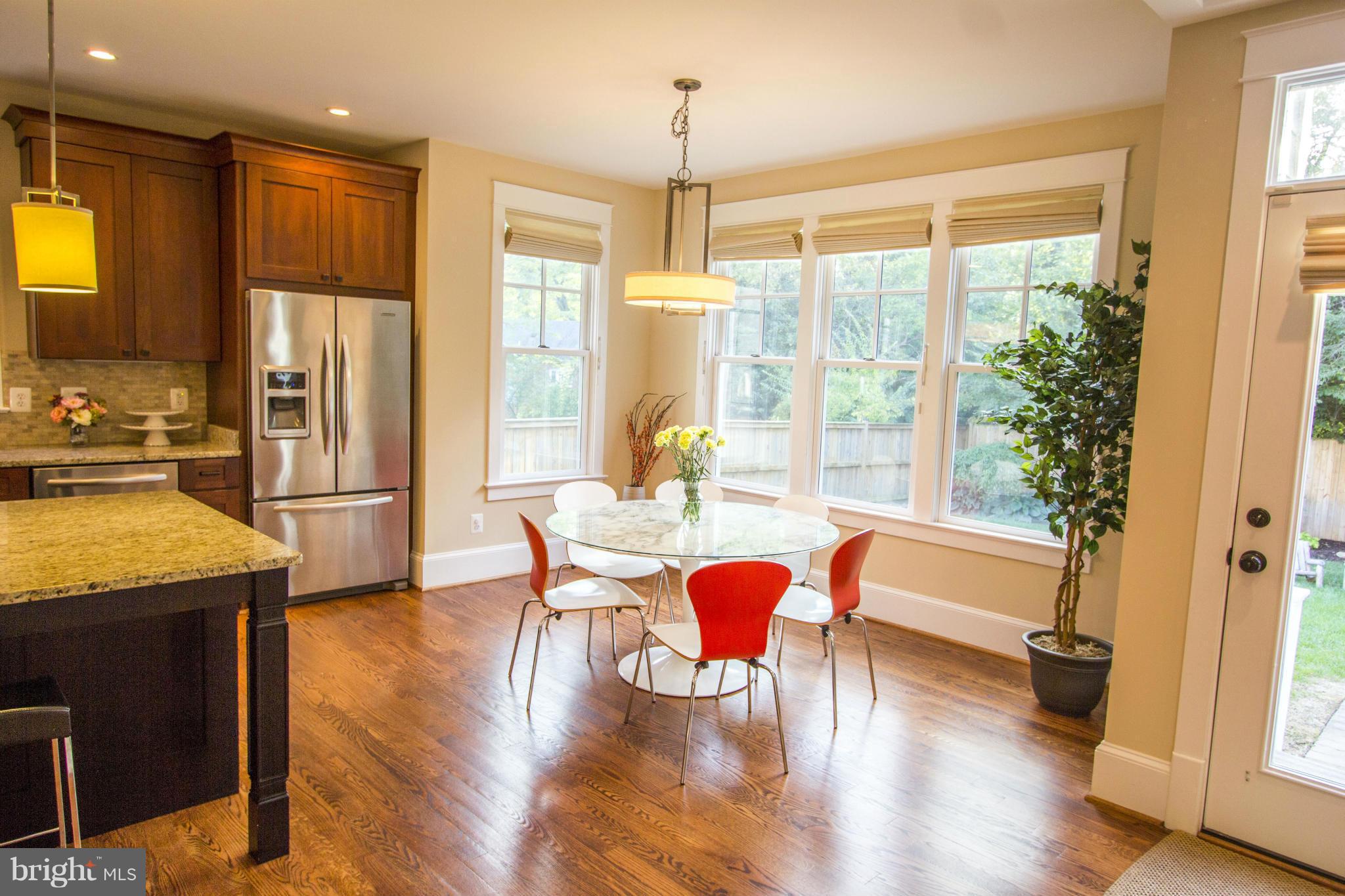 OVER LEE KNOLLS - Residential