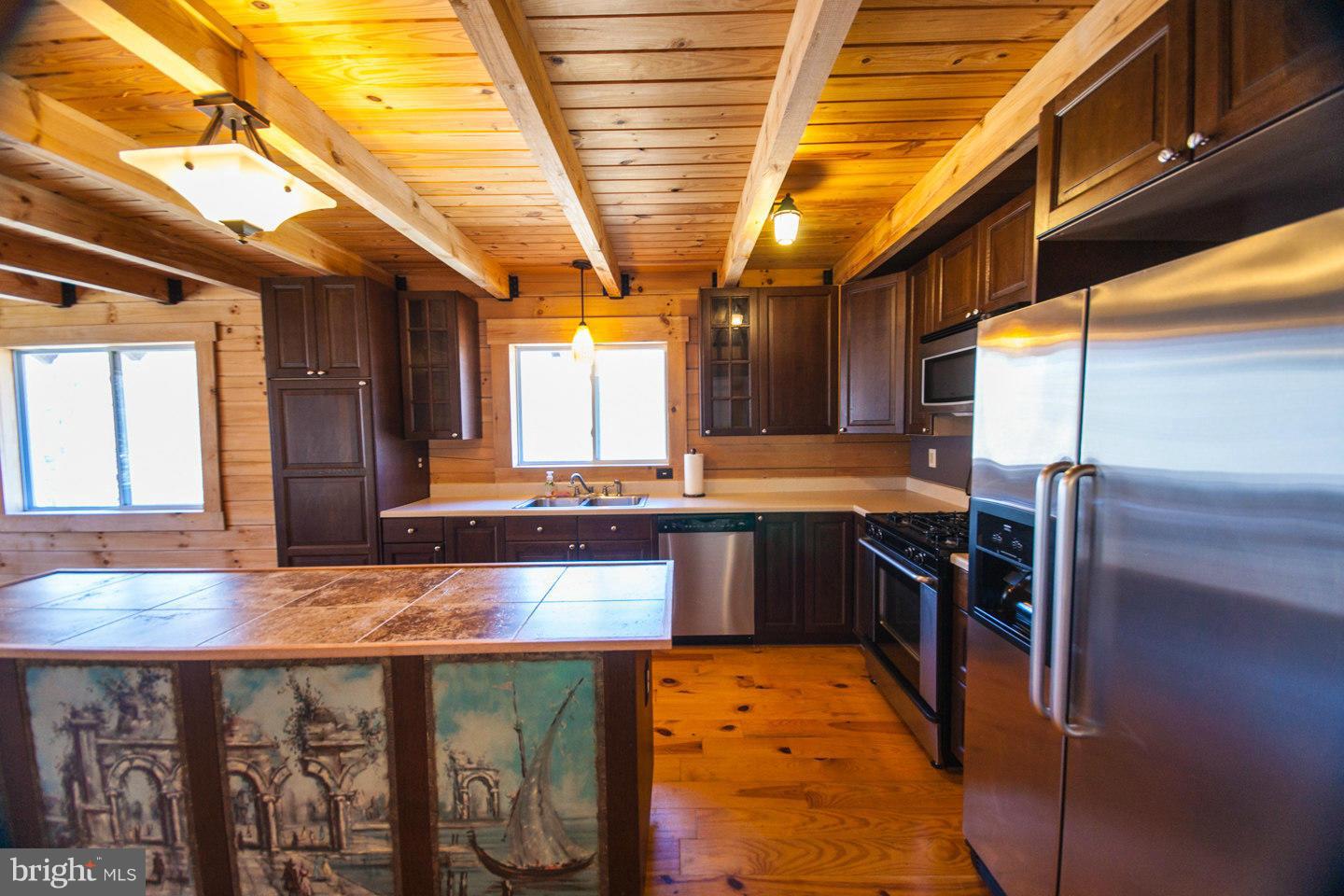 RIVER RIDGE - Residential