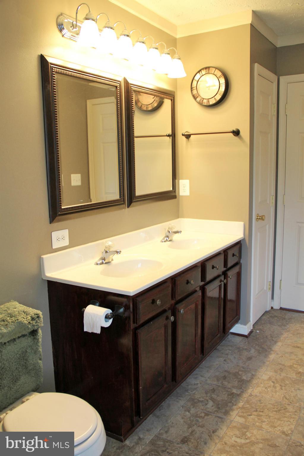 WILLOW WOODS - Residential Lease