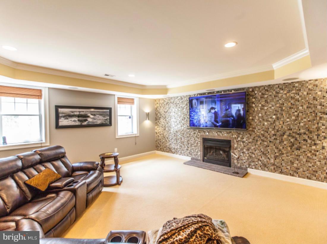 OCCOQUAN OVERLOOK - Residential