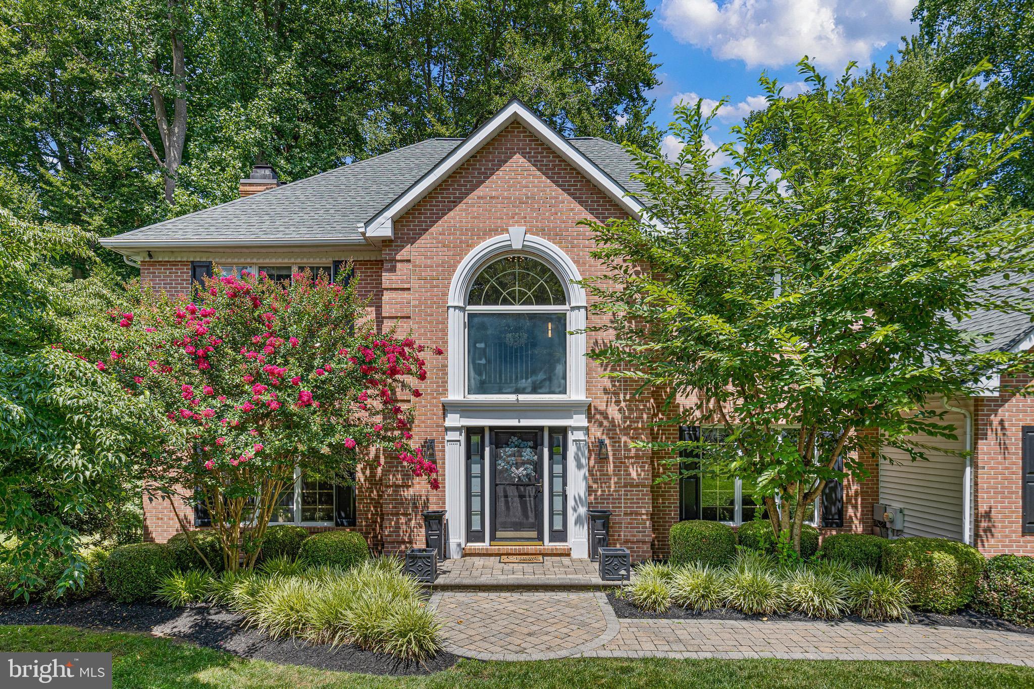 14 STONEBRIDGE DRIVE