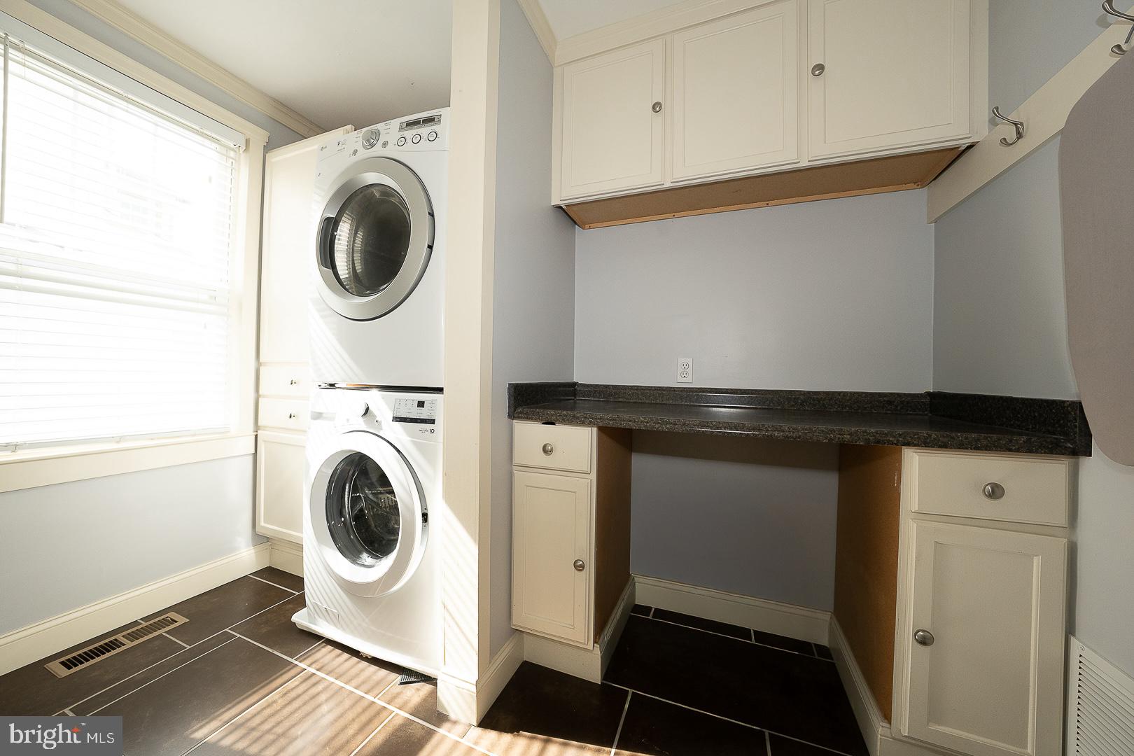 KIRKLYN - Residential