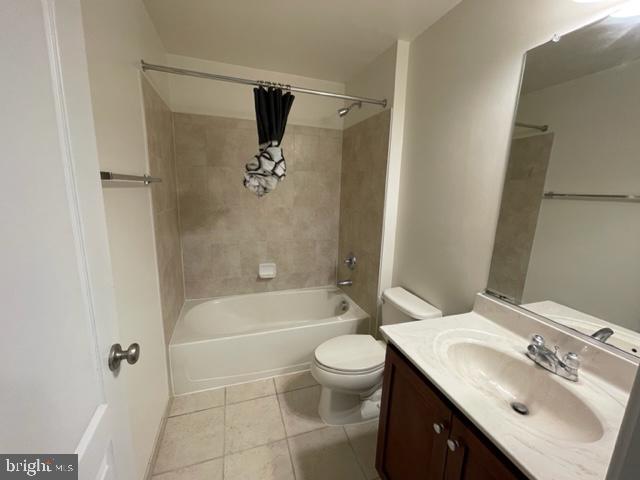 LOUDOUN VALLEY ESTATES 2 - Residential Lease