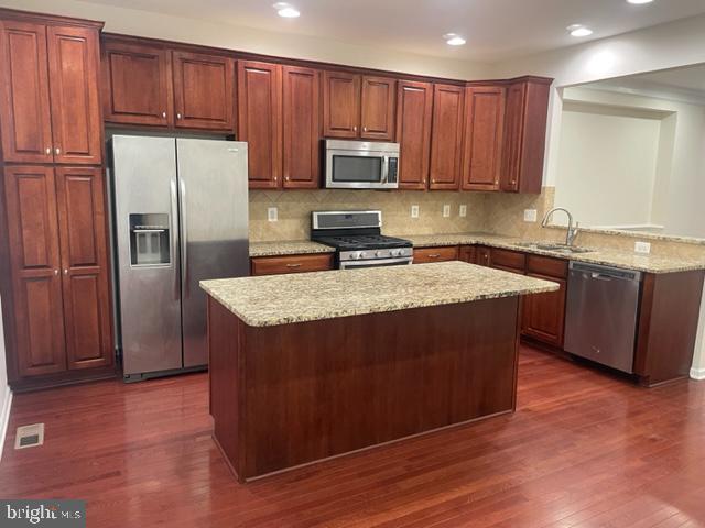 LOUDOUN VALLEY ESTATES 2 - Residential Lease