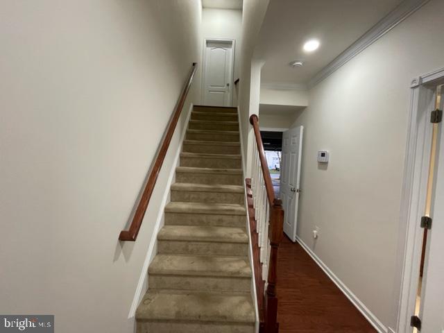 LOUDOUN VALLEY ESTATES 2 - Residential Lease