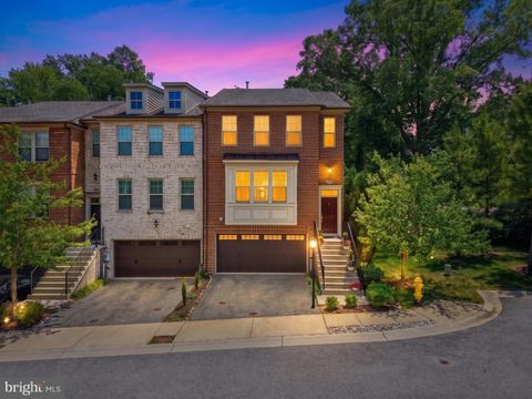 Photo of 203 Treyburn Way, ARNOLD, MD 21012 (MLS # MDAA2148782)