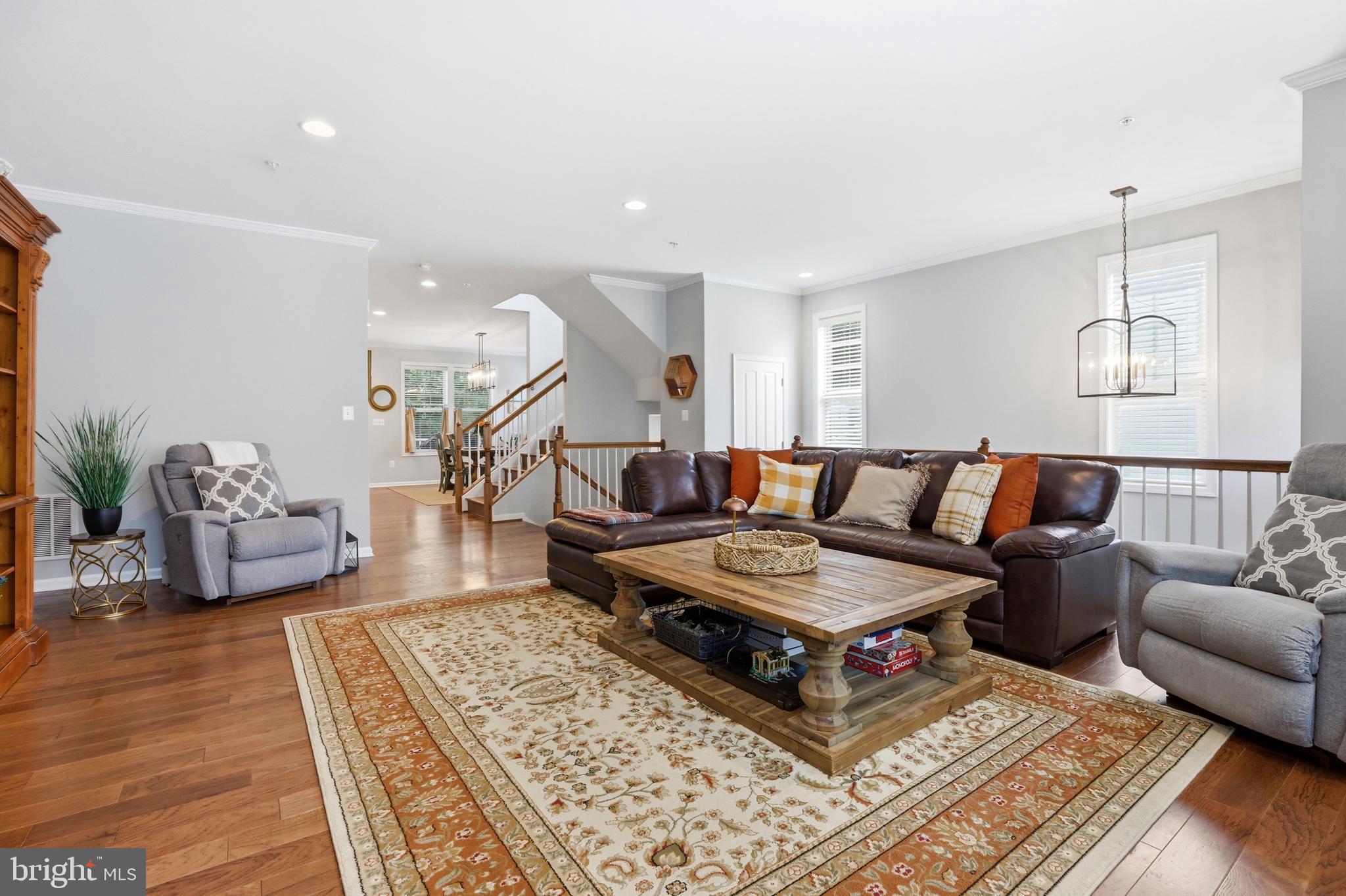203 TREYBURN WAY