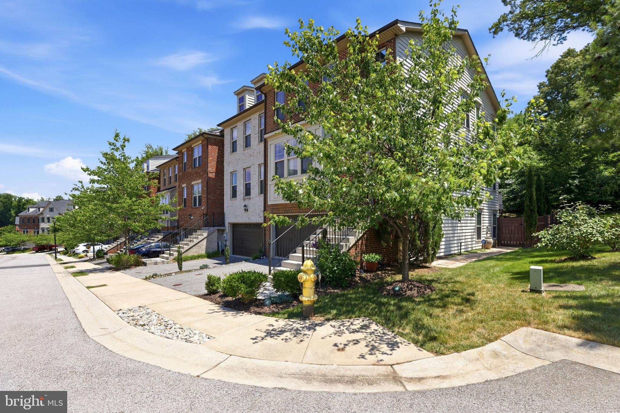 203 TREYBURN WAY