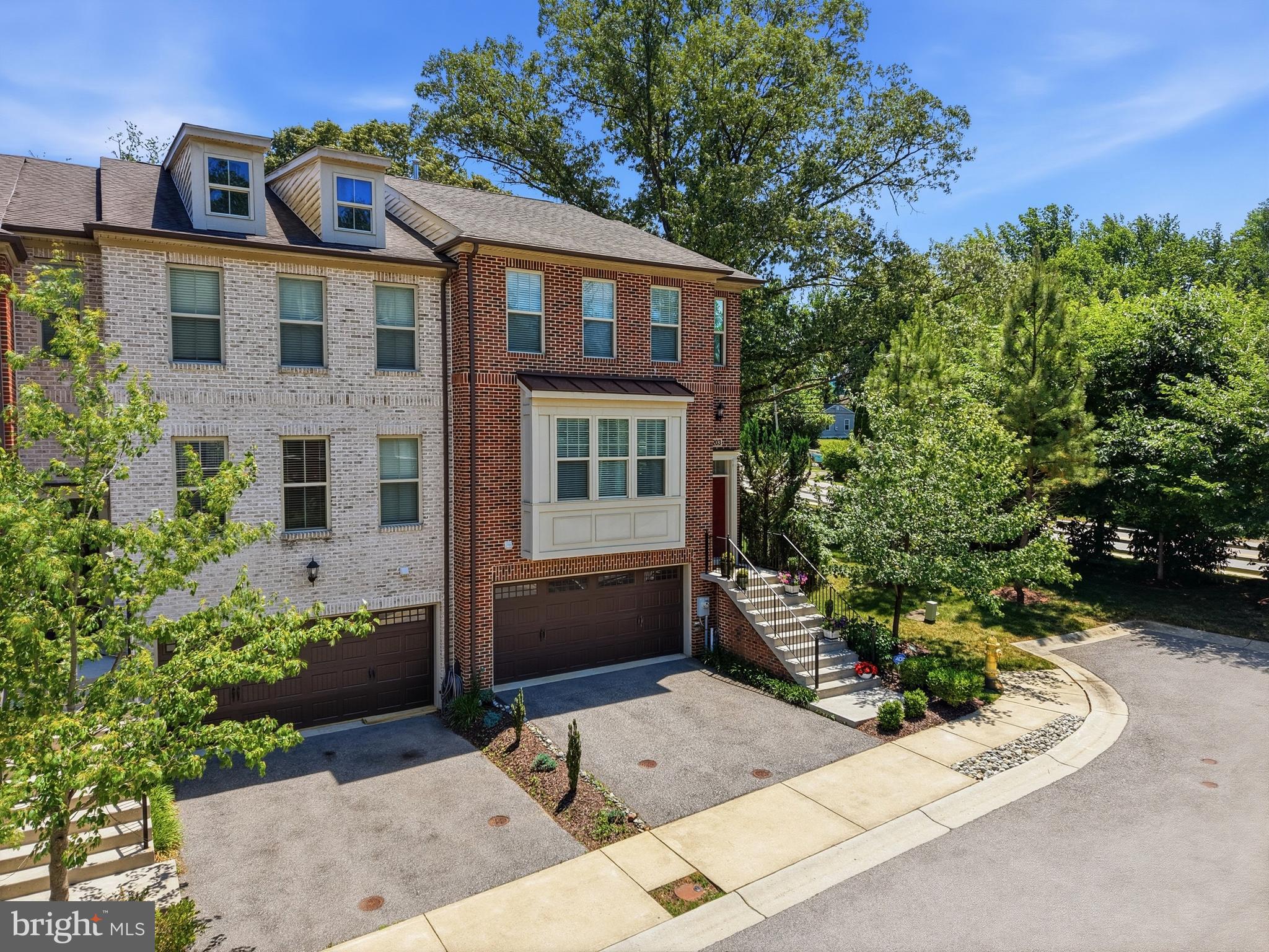 203 TREYBURN WAY