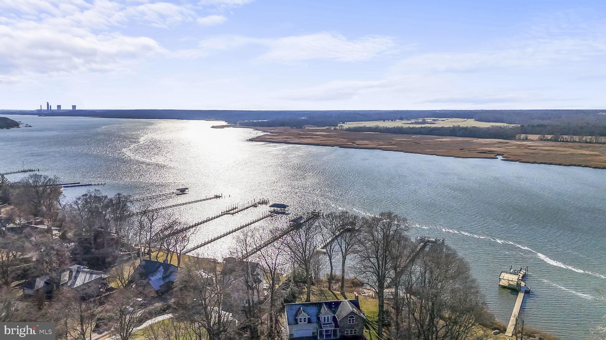 HOLLAND CLIFF SHORES - Residential