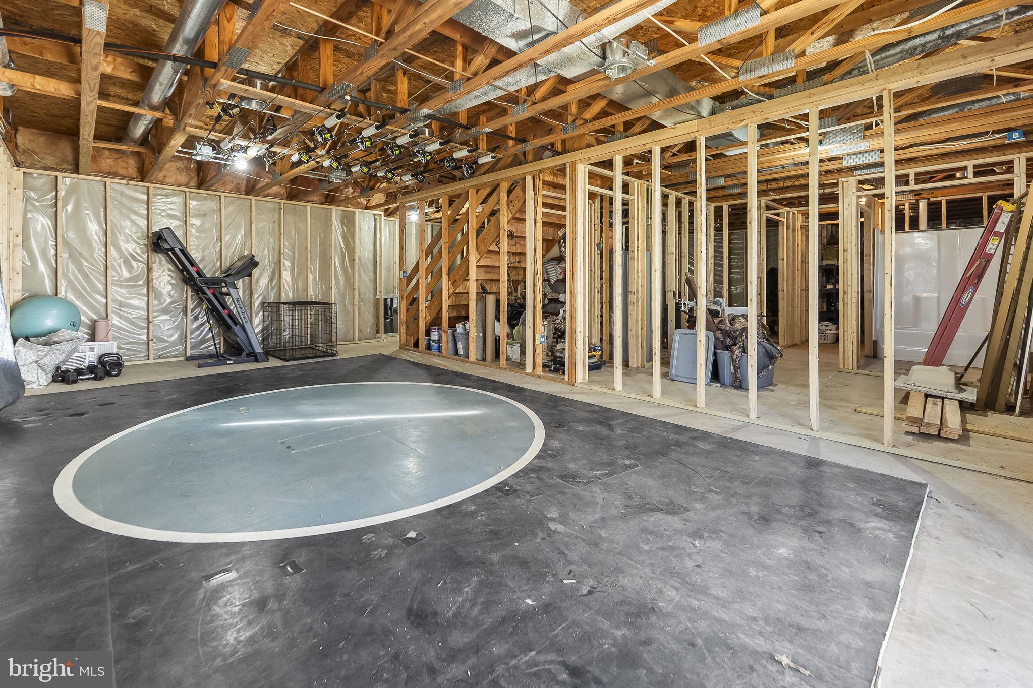 HOLLAND CLIFF SHORES - Residential