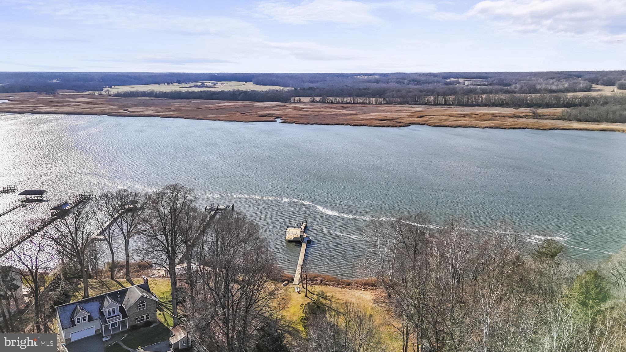 HOLLAND CLIFF SHORES - Residential