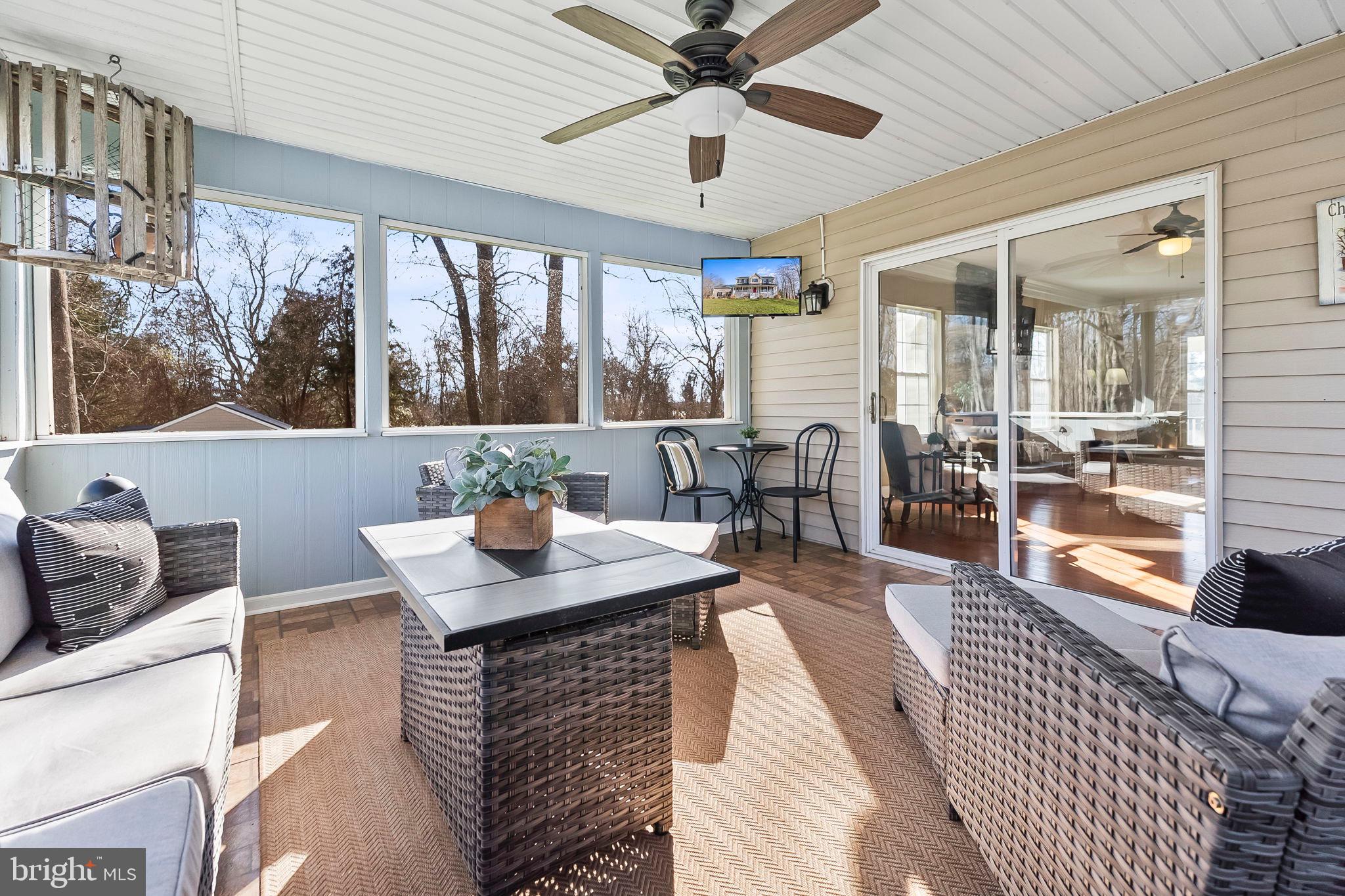 HOLLAND CLIFF SHORES - Residential