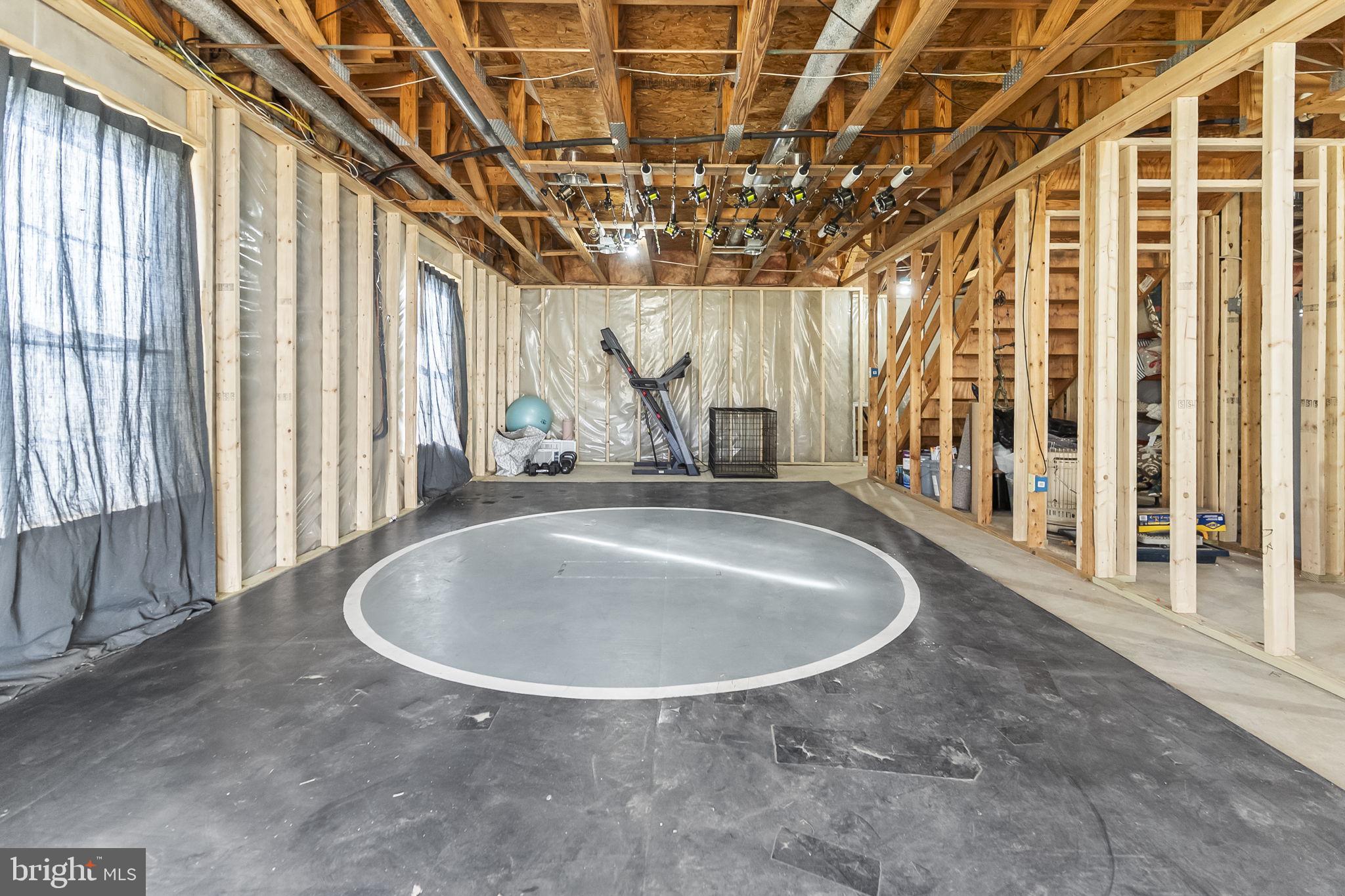 HOLLAND CLIFF SHORES - Residential