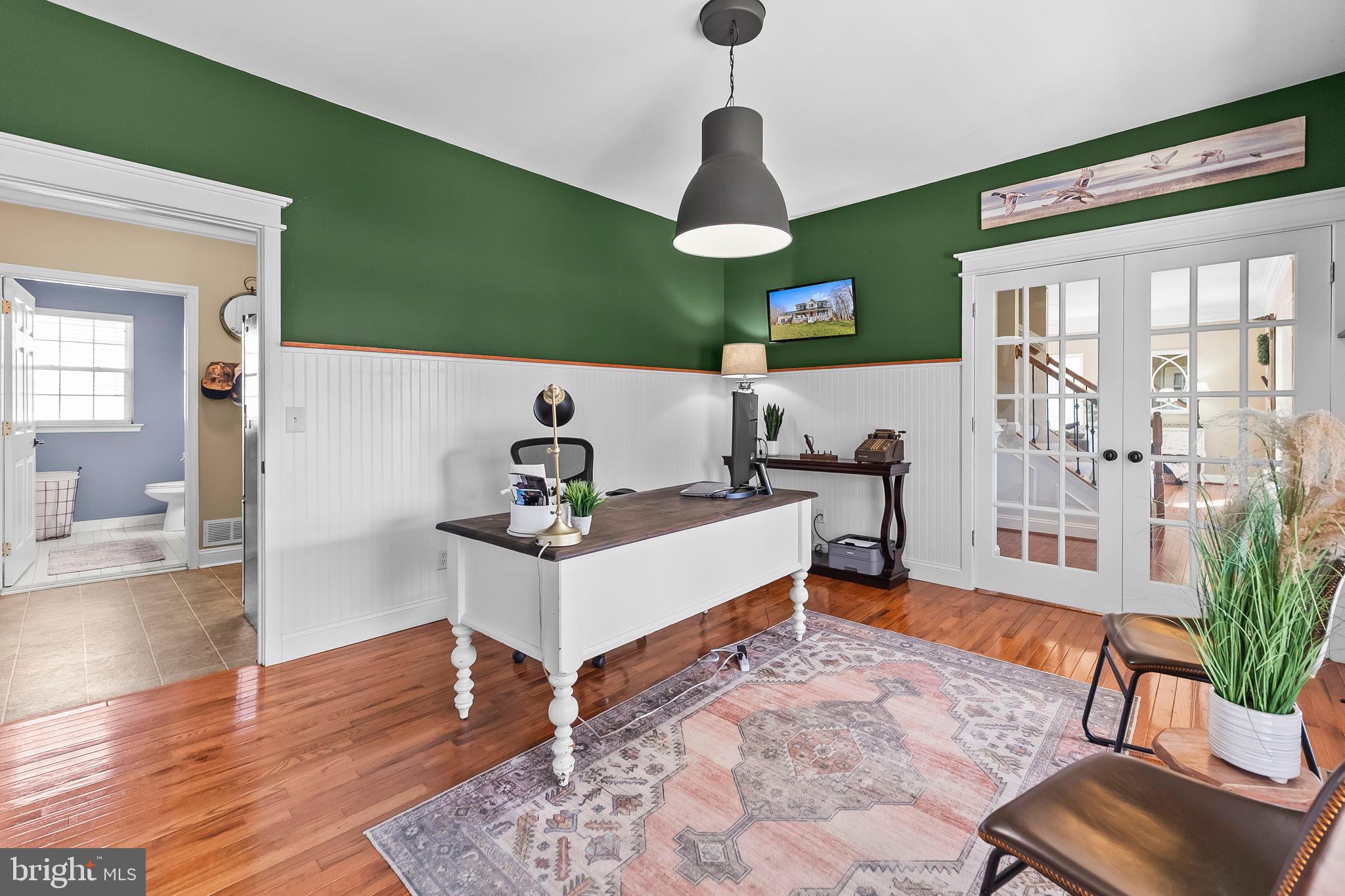 HOLLAND CLIFF SHORES - Residential