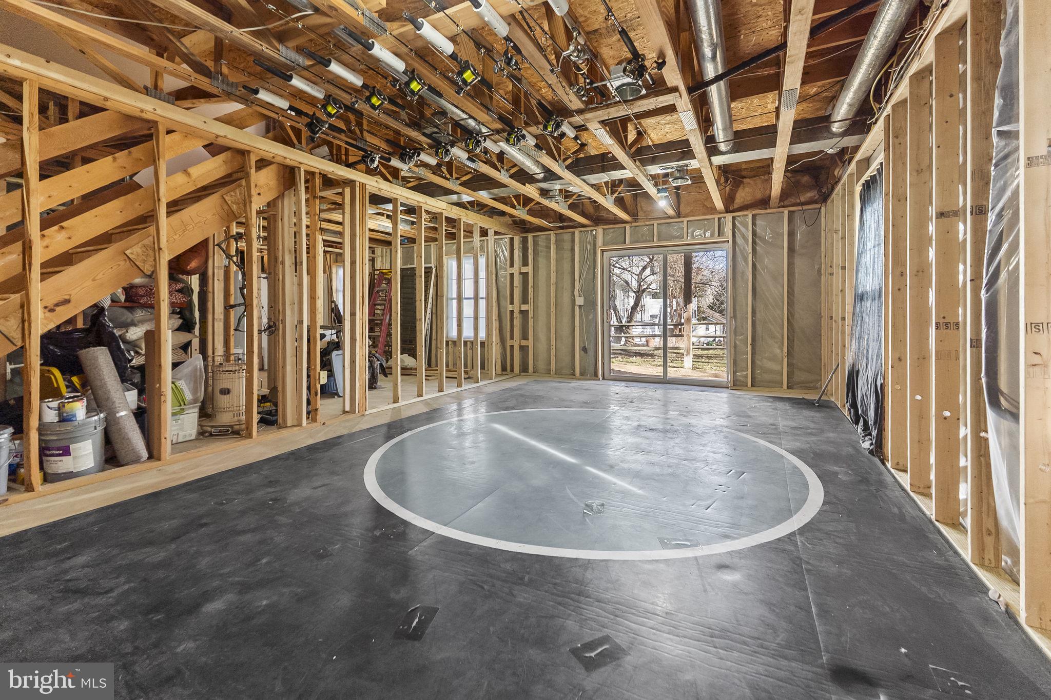 HOLLAND CLIFF SHORES - Residential