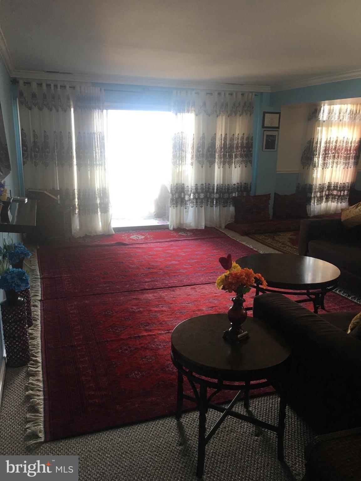 CANTERBURY SQUARE - Residential Lease