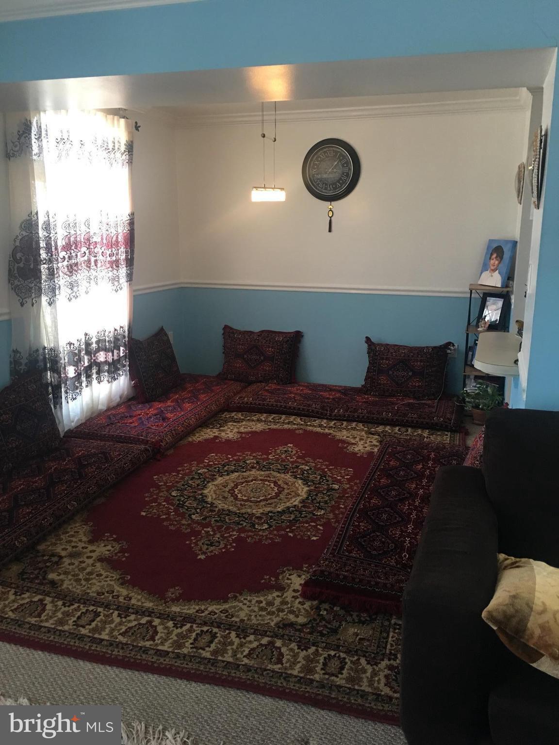 CANTERBURY SQUARE - Residential Lease