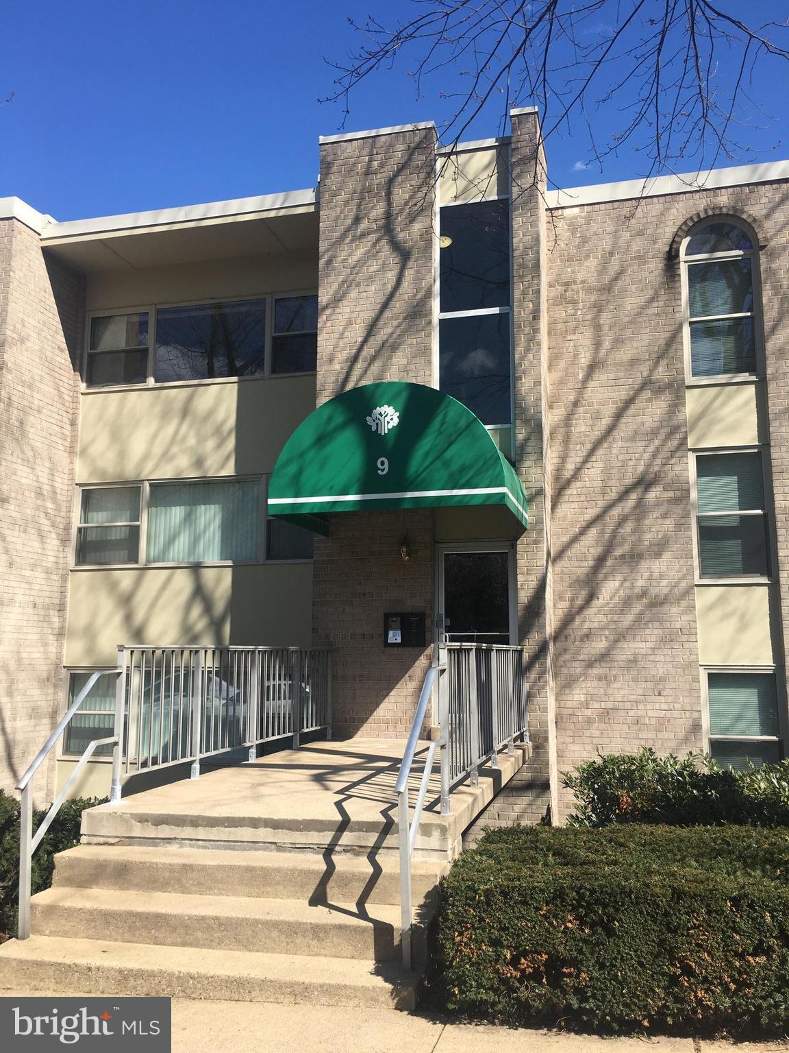 CANTERBURY SQUARE - Residential Lease