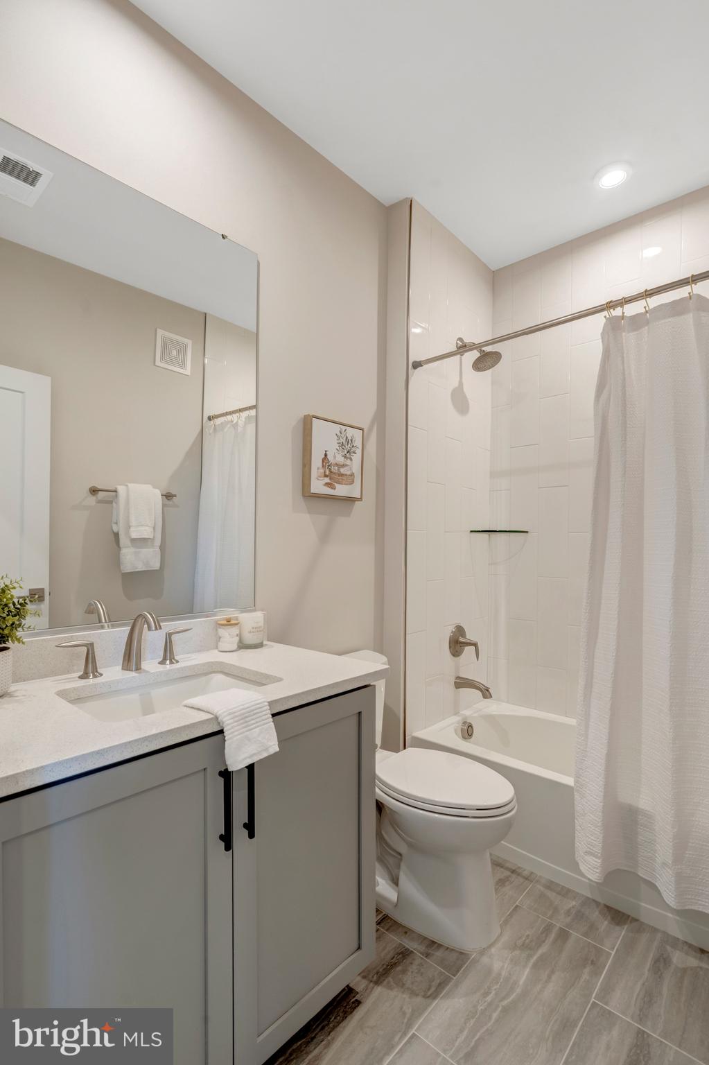 METRO WALK AT MOOREFIELD STATION - Residential