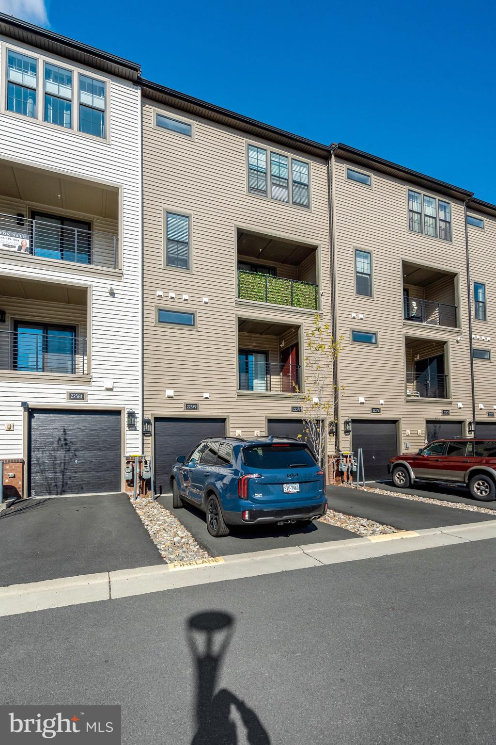 METRO WALK AT MOOREFIELD STATION - Residential