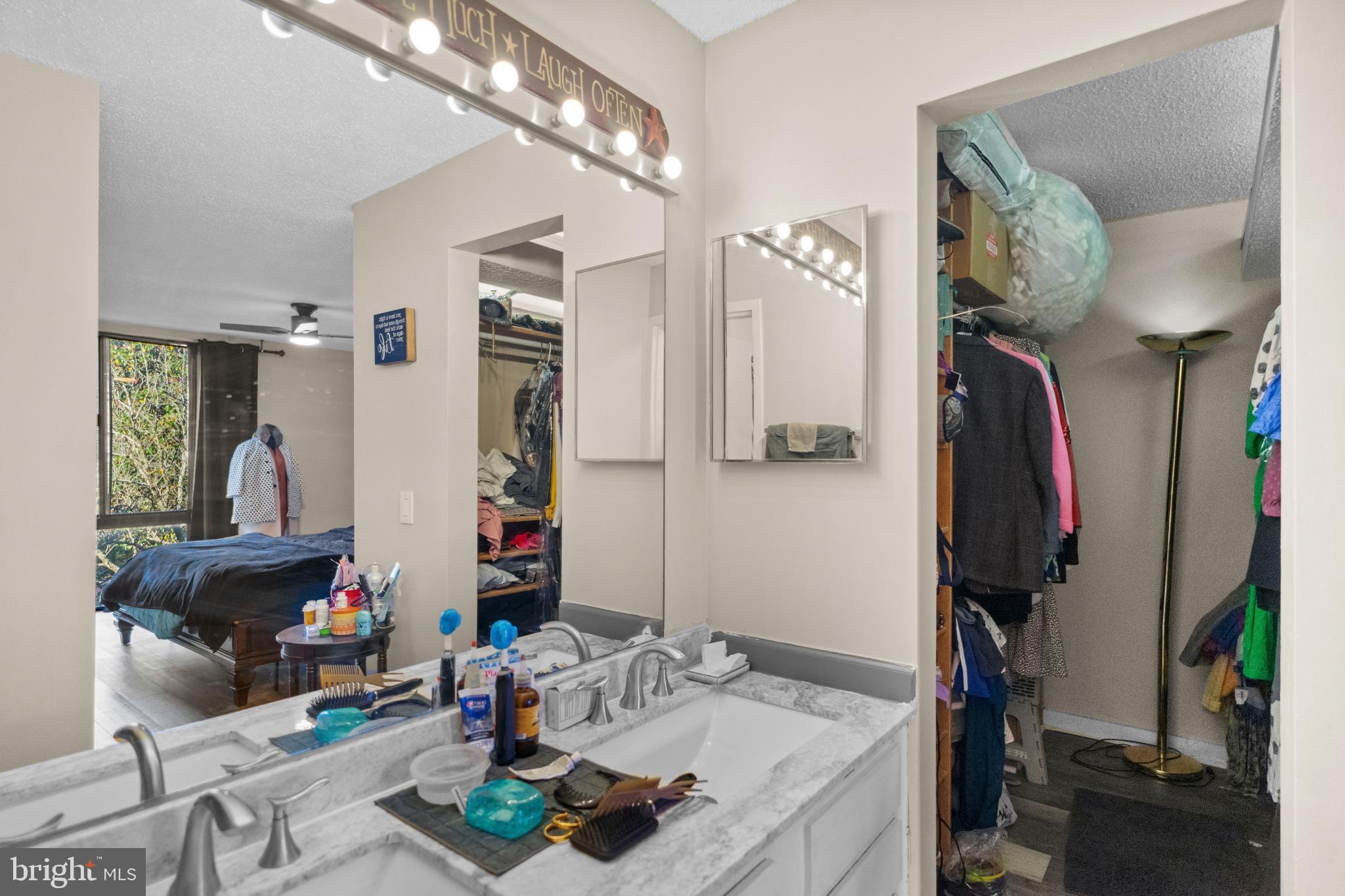 COLD SPRING NEWTOWN - Residential