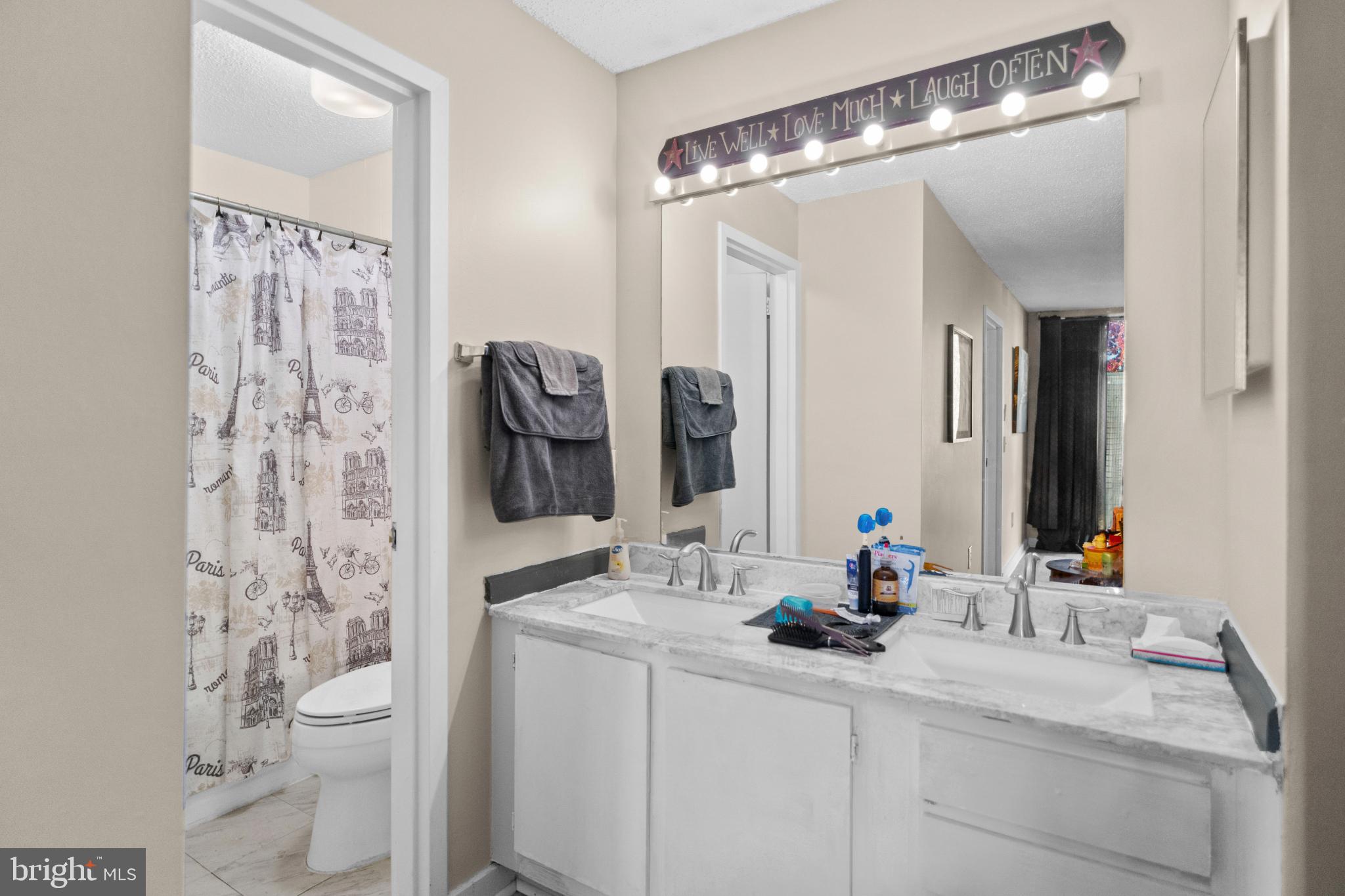 COLD SPRING NEWTOWN - Residential