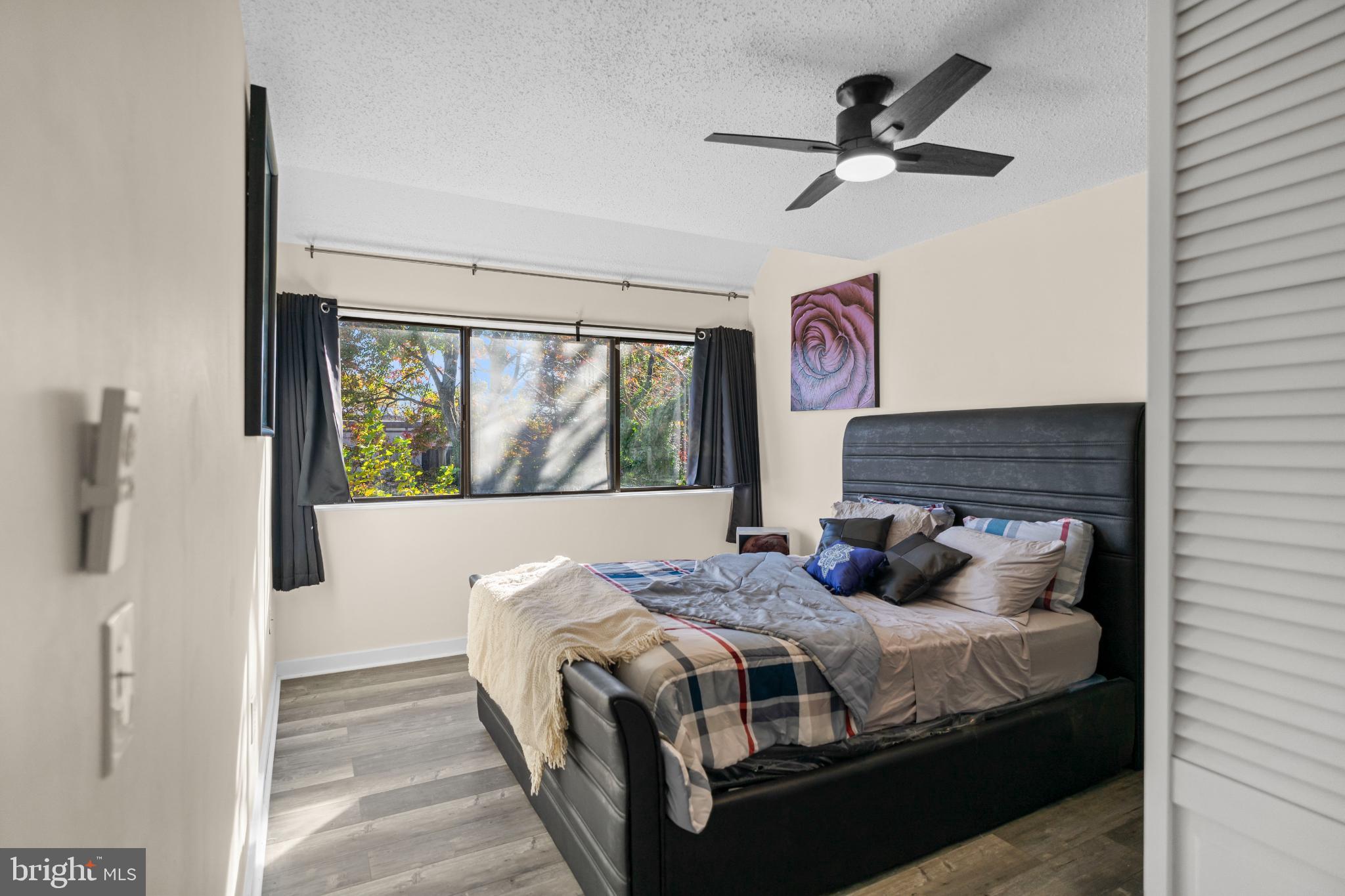 COLD SPRING NEWTOWN - Residential