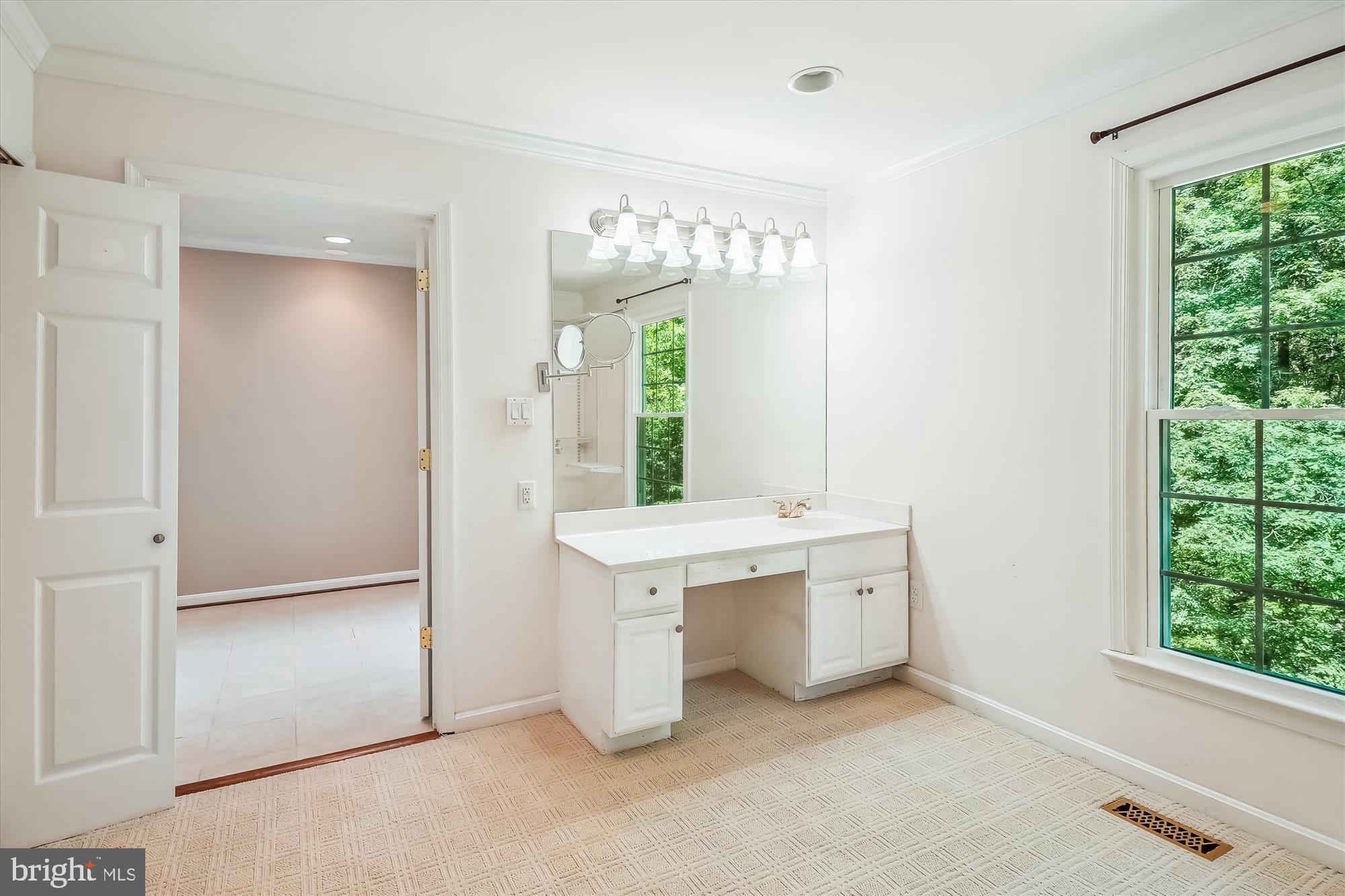 LAKE RIDGE - Residential Lease