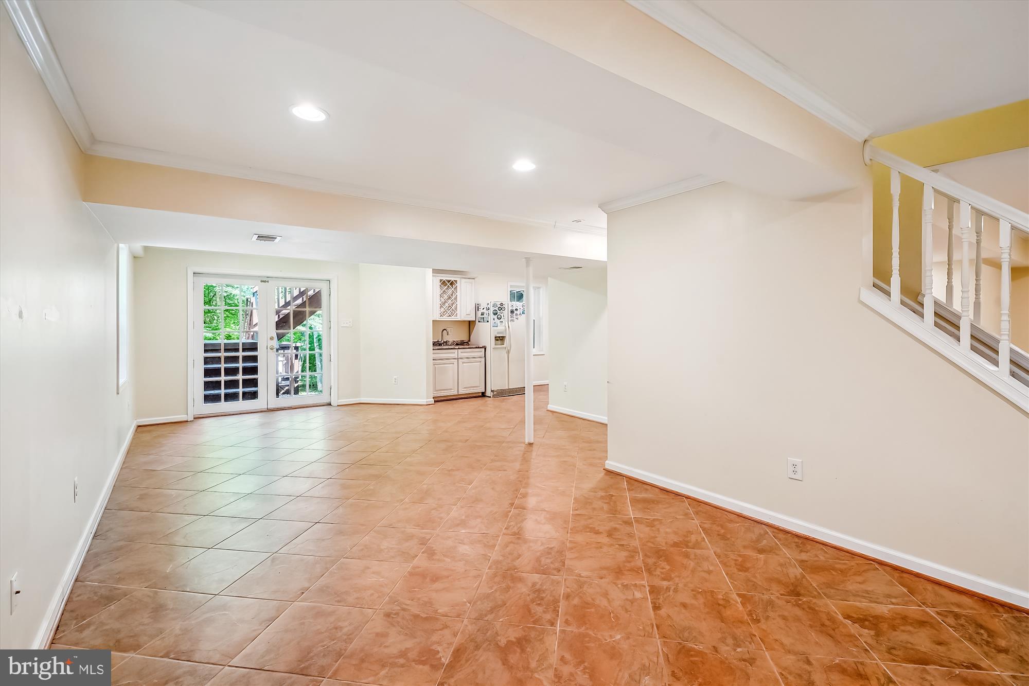 LAKE RIDGE - Residential Lease