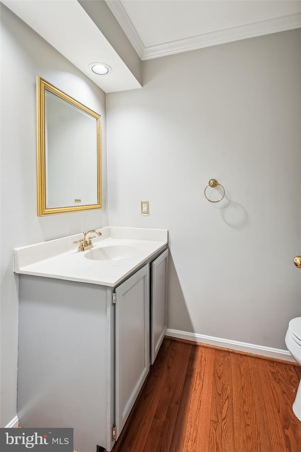 LAKE RIDGE - Residential Lease