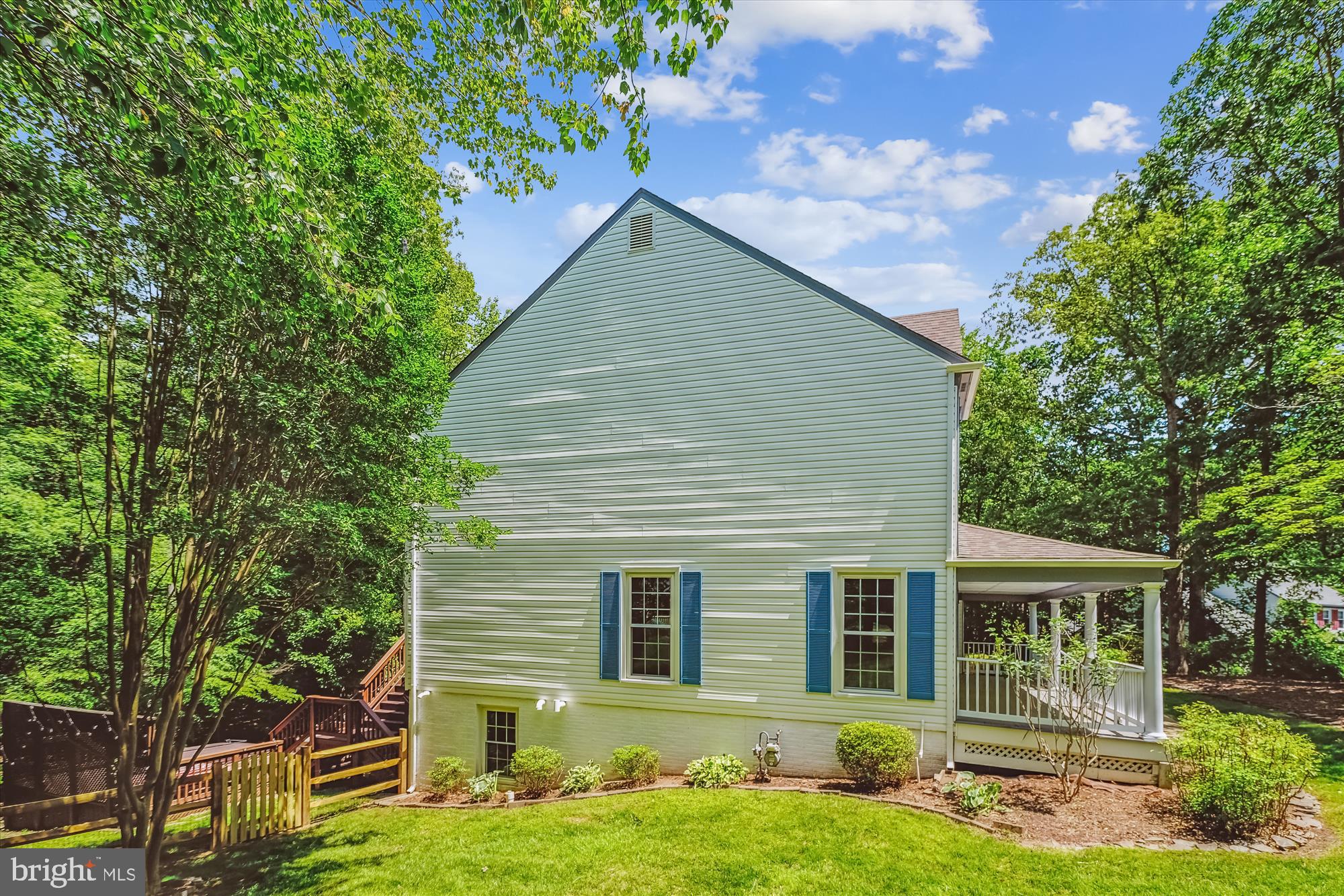 LAKE RIDGE - Residential Lease