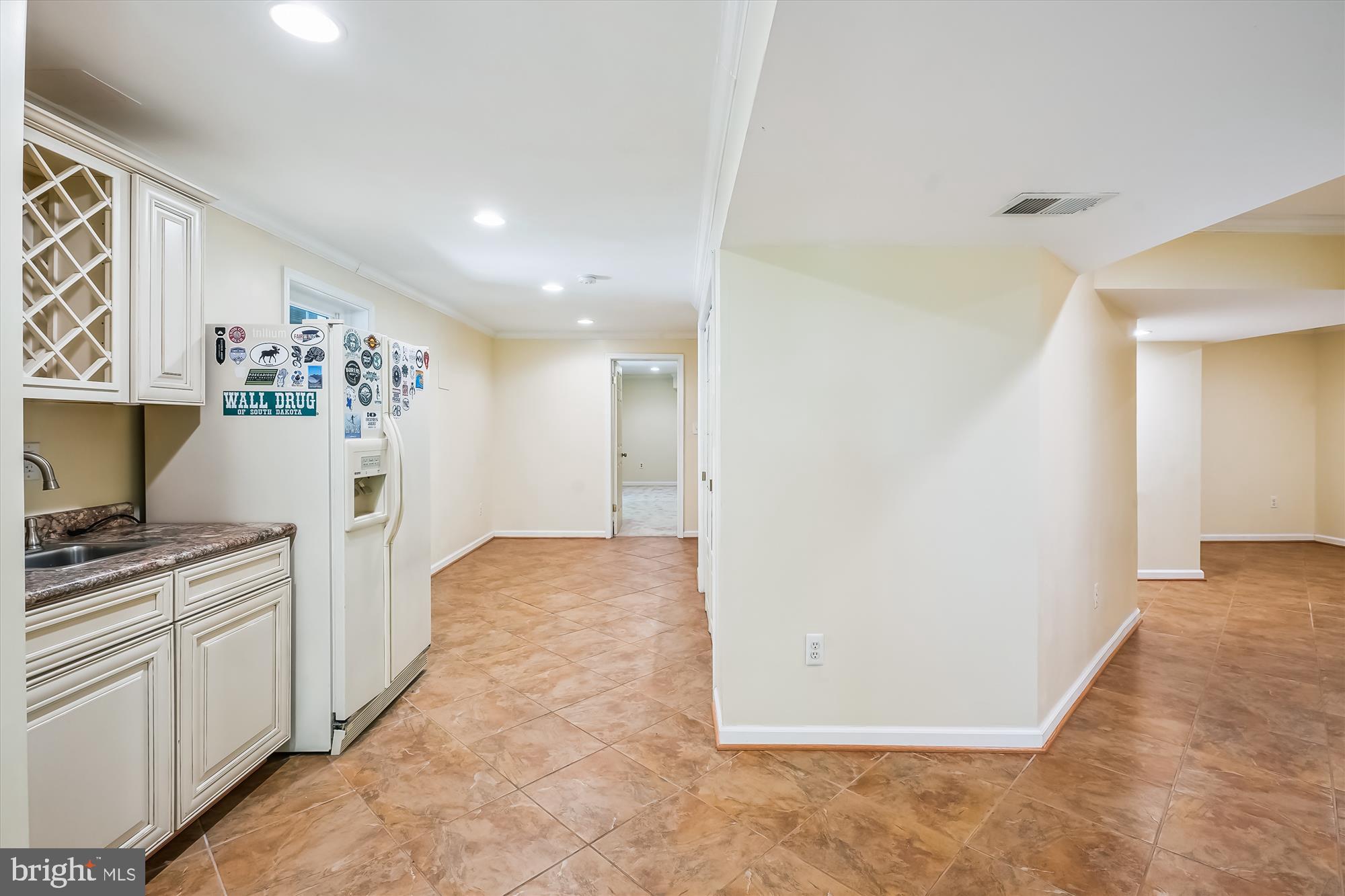 LAKE RIDGE - Residential Lease