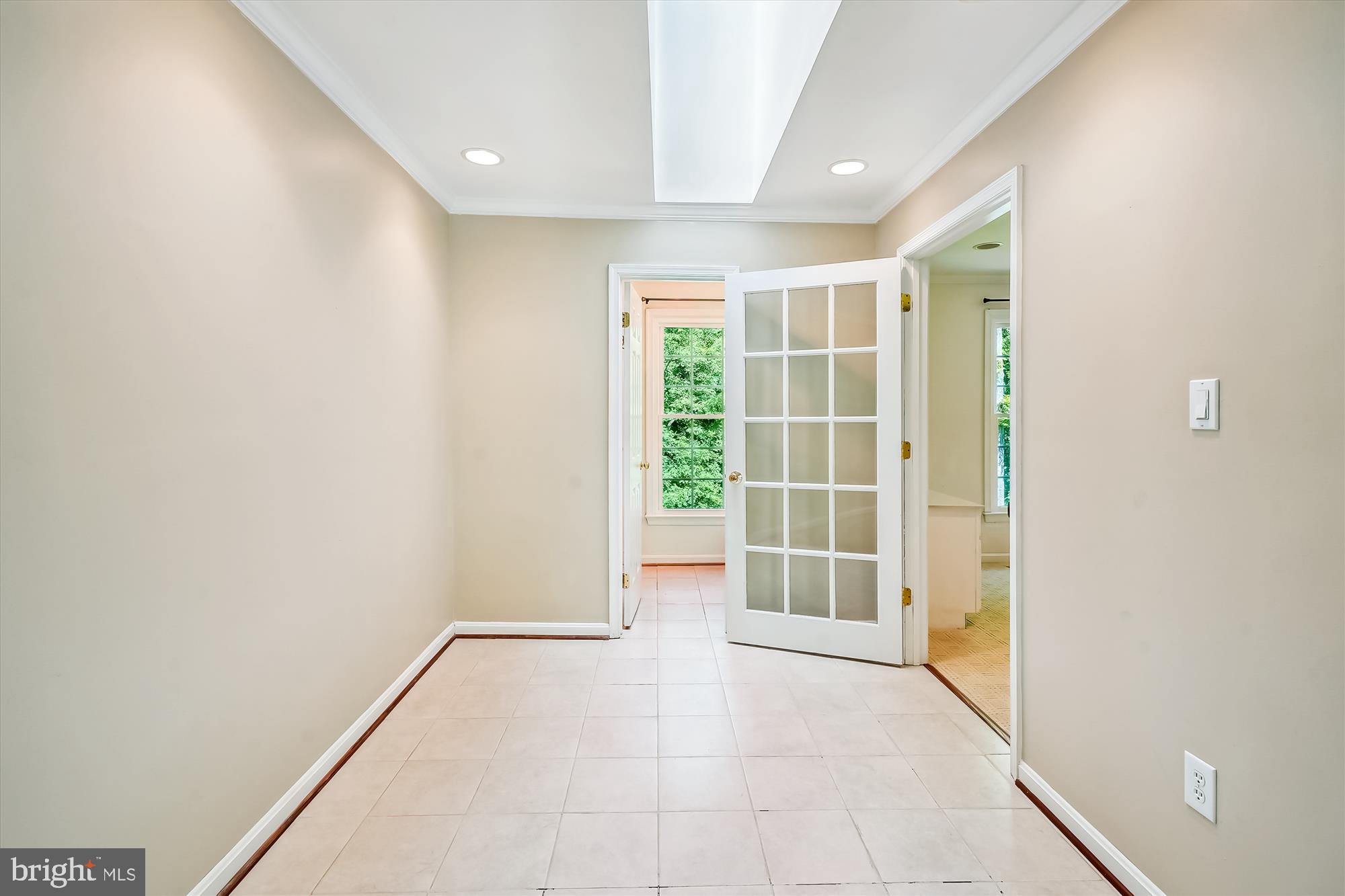 LAKE RIDGE - Residential Lease