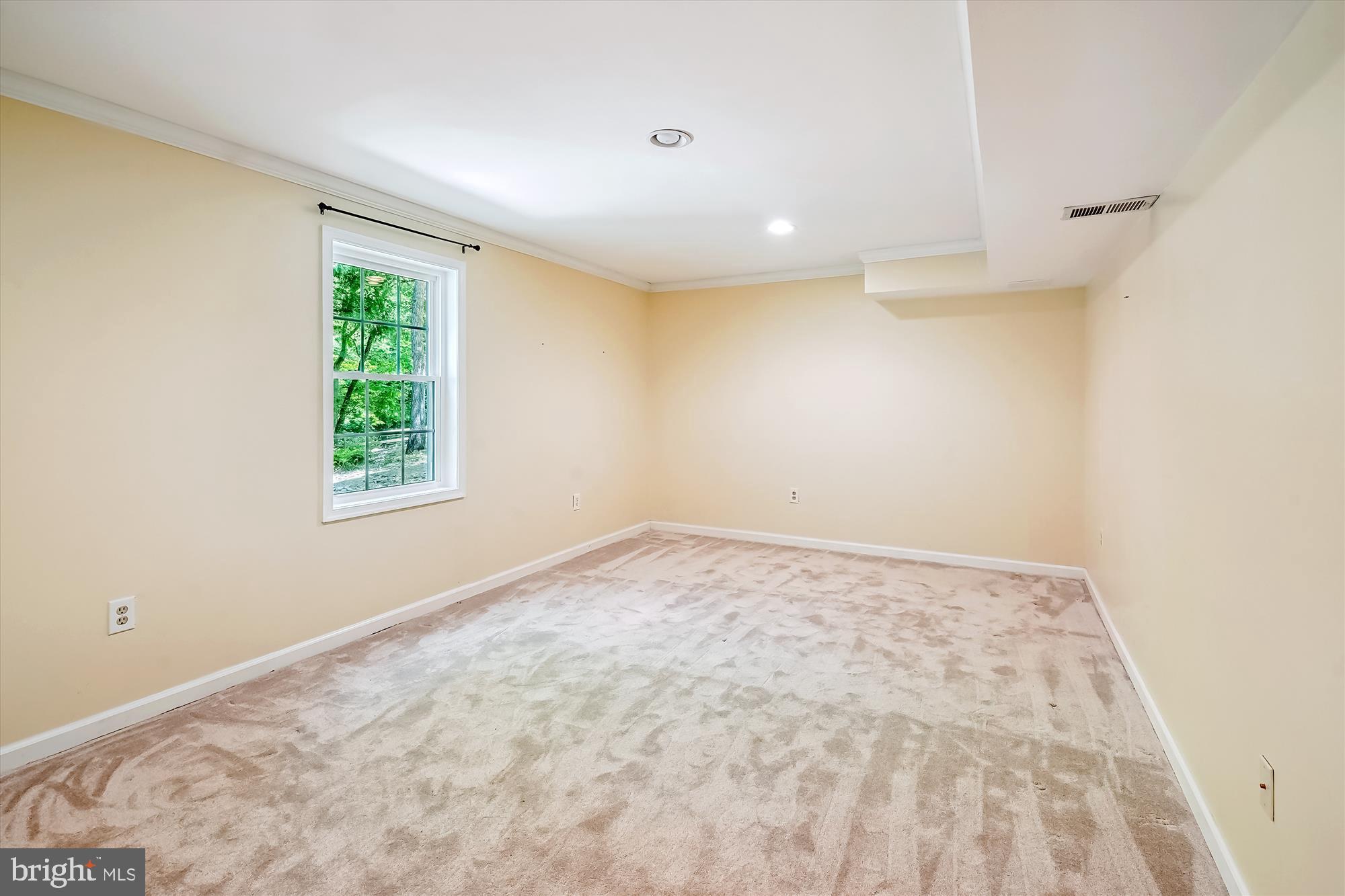 LAKE RIDGE - Residential Lease