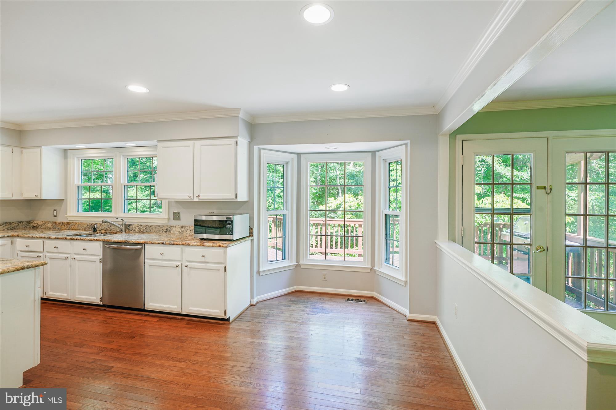 LAKE RIDGE - Residential Lease