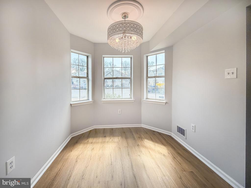 BEAVER COURT - Residential