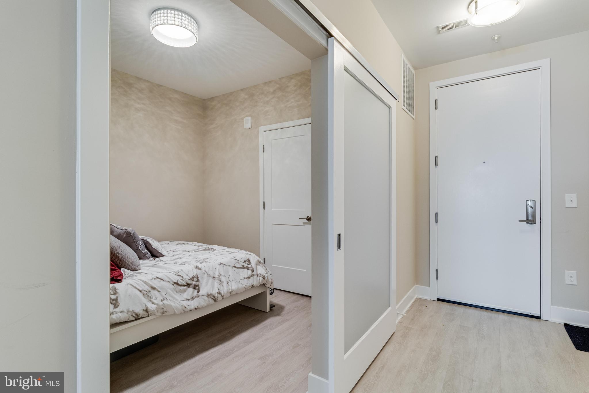 NATIONAL HARBOR - Residential